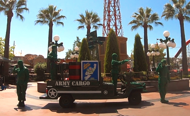 美國加州迪斯尼綠色玩具兵真人秀 Green Army Men at Disney California Adventure Park7